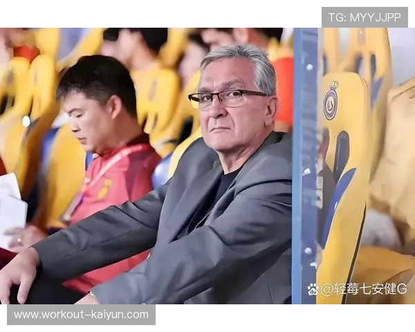 南阳省足球教练与球星榜单揭晓 揭秘十大球员背后的成功秘诀